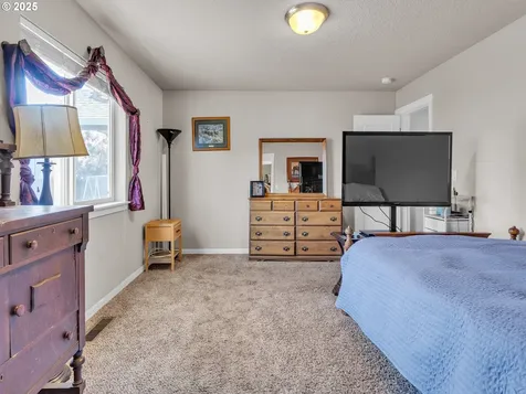 327 NW Pacific Hills Drive Willamina OR 97396