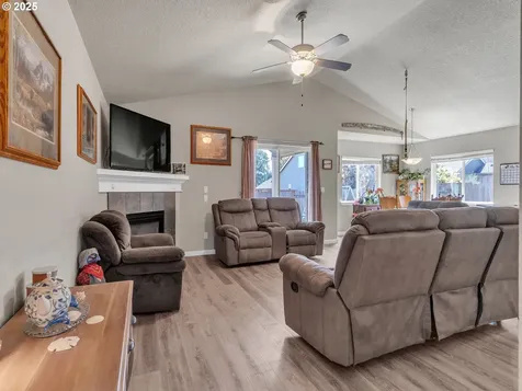 327 NW Pacific Hills Drive Willamina OR 97396