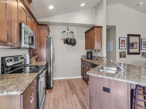 327 NW Pacific Hills Drive Willamina OR 97396