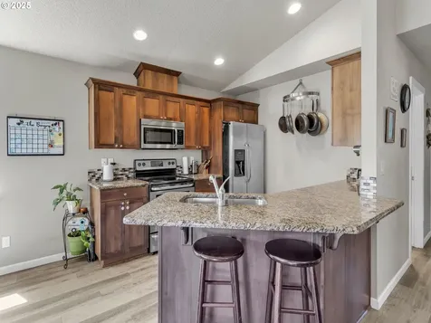 327 NW Pacific Hills Drive Willamina OR 97396