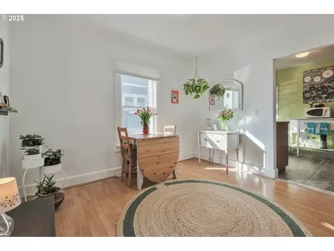 7123 SE Knight Street Portland OR 97206