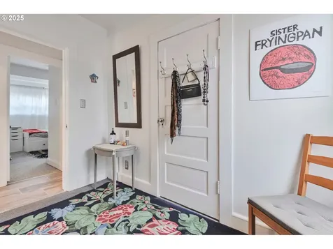 7123 SE Knight Street Portland OR 97206