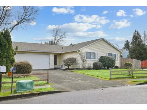 820 NE Cochran Avenue Gresham OR 97030