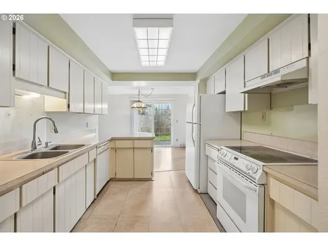 820 NE Cochran Avenue Gresham OR 97030