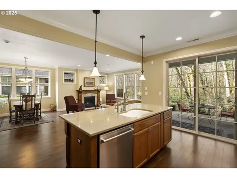 4663 Trillium Woods Lake Oswego OR 97035