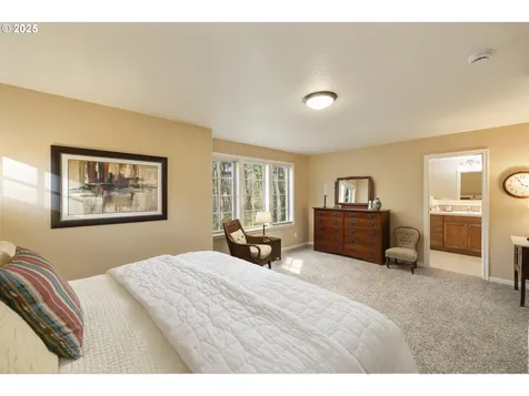 4663 Trillium Woods Lake Oswego OR 97035