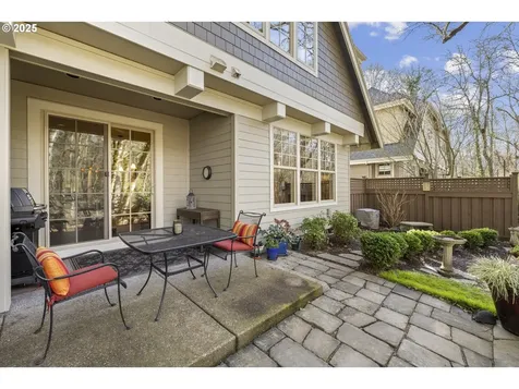 4663 Trillium Woods Lake Oswego OR 97035
