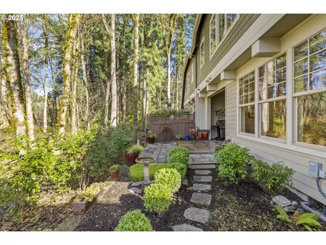 4663 Trillium Woods Lake Oswego OR 97035