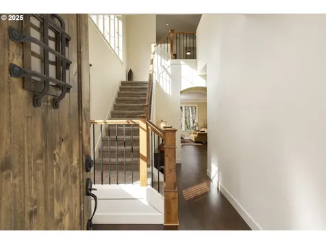 4663 Trillium Woods Lake Oswego OR 97035