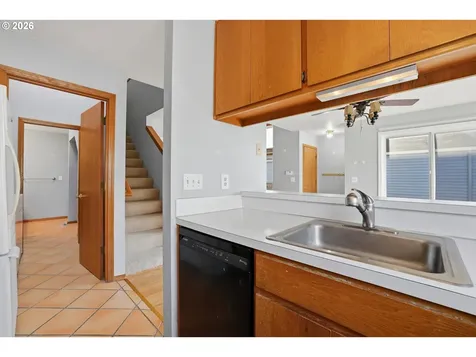 111 Kingsgate Road Lake Oswego OR 97035