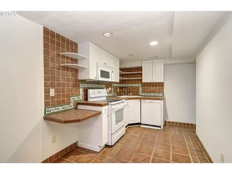 444 Sommerset Road Woodland WA 98674