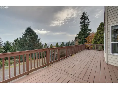 444 Sommerset Road Woodland WA 98674