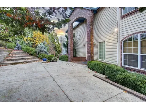 444 Sommerset Road Woodland WA 98674