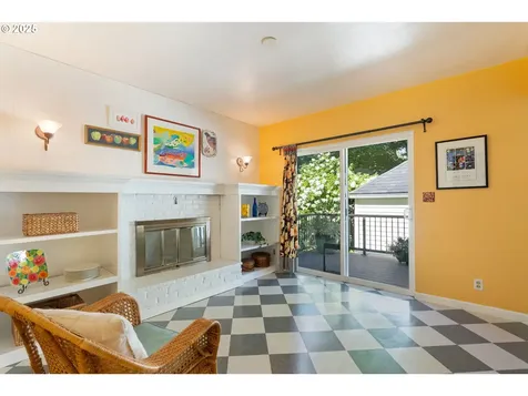 5709 SE Morrison Street Portland OR 97215
