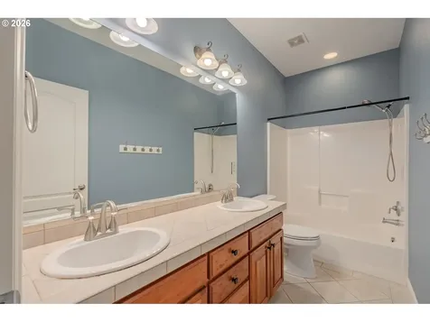 3071 NW Gravenstein Street Camas WA 98607