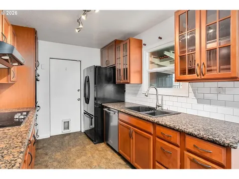 1903 SE 158th Avenue Portland OR 97233