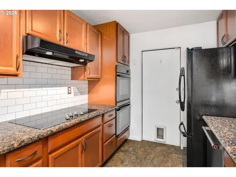 1903 SE 158th Avenue Portland OR 97233