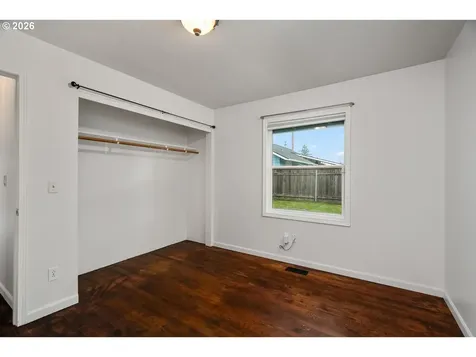 1903 SE 158th Avenue Portland OR 97233