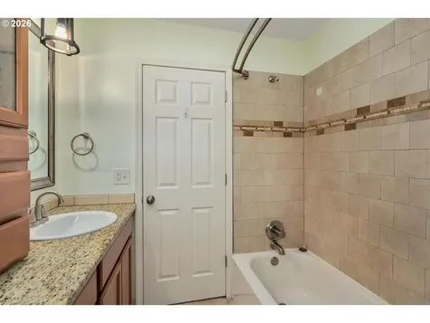 1903 SE 158th Avenue Portland OR 97233