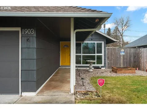 1903 SE 158th Avenue Portland OR 97233