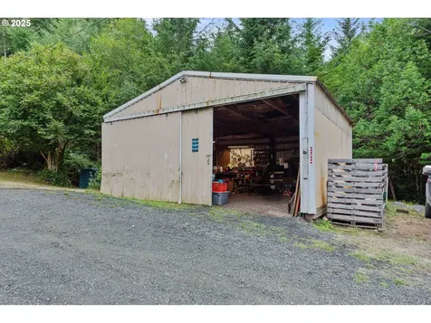 93585 Briar Lane Coos Bay OR 97420