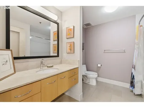 1221 SW 10th Avenue Portland OR 97205