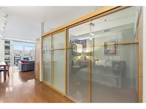 1221 SW 10th Avenue Portland OR 97205
