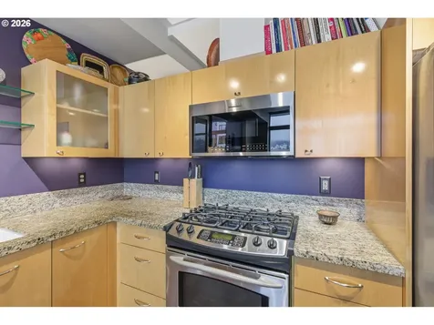 1221 SW 10th Avenue Portland OR 97205