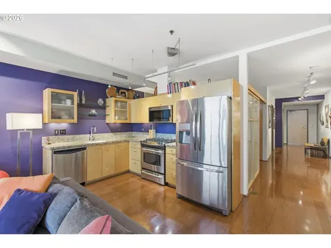 1221 SW 10th Avenue Portland OR 97205