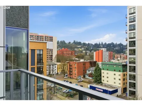1221 SW 10th Avenue Portland OR 97205