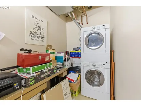 1221 SW 10th Avenue Portland OR 97205