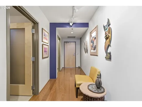 1221 SW 10th Avenue Portland OR 97205