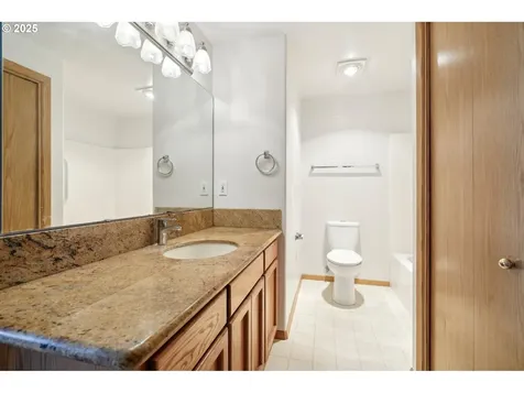 5115 NE 76th Avenue Vancouver WA 98662