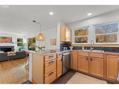1766 NE Saratoga Street Portland OR 97211