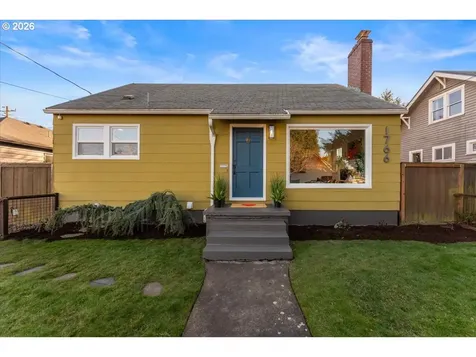 1766 NE Saratoga Street Portland OR 97211