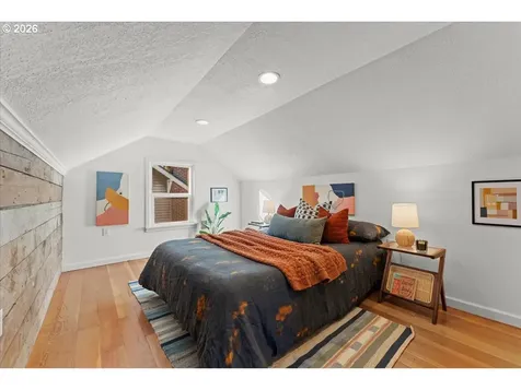 1766 NE Saratoga Street Portland OR 97211