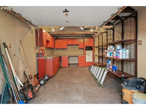 1766 NE Saratoga Street Portland OR 97211