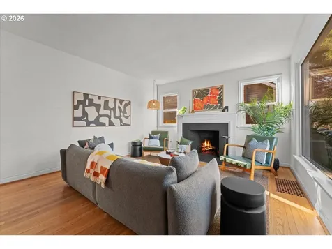 1766 NE Saratoga Street Portland OR 97211