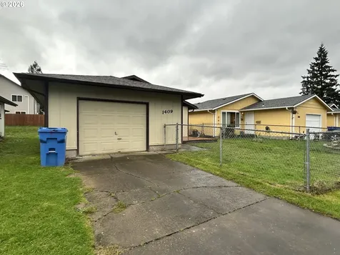1409 Bowmont Avenue Kelso WA 98626