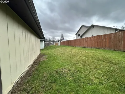1409 Bowmont Avenue Kelso WA 98626