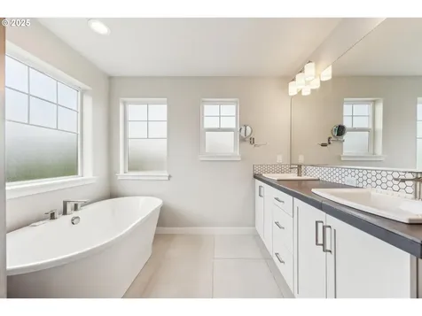 4155 SE Lone Oak Street Hillsboro OR 97123