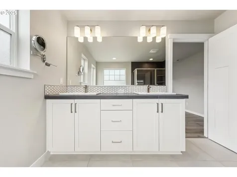 4155 SE Lone Oak Street Hillsboro OR 97123