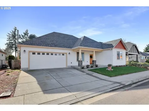 547 Ethan Court Springfield OR 97477