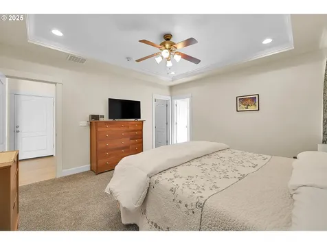 547 Ethan Court Springfield OR 97477