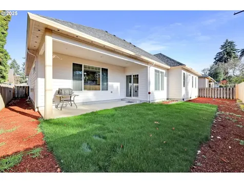 547 Ethan Court Springfield OR 97477