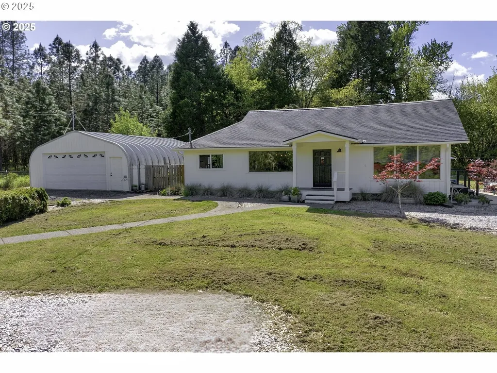 608 Flournoy Valley Road Roseburg OR 97471