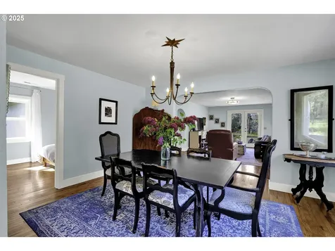 608 Flournoy Valley Road Roseburg OR 97471