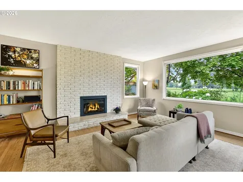 1445 NE Country Club Avenue Gresham OR 97030