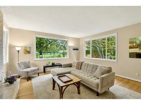 1445 NE Country Club Avenue Gresham OR 97030
