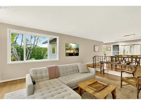 1445 NE Country Club Avenue Gresham OR 97030